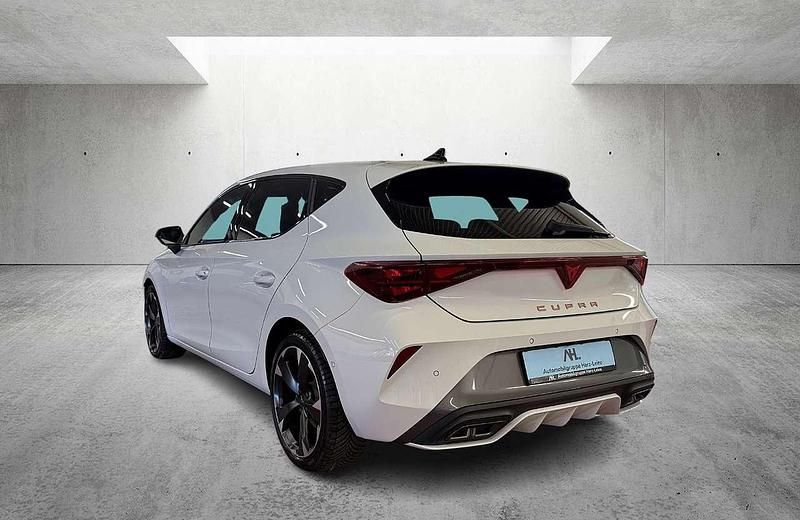 Usata Cupra Leon 150 CV (110 kW) 2024 Bianco Berlina