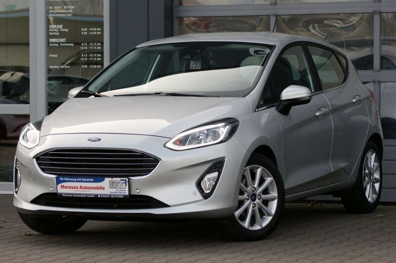 Silber Gebraucht 2019 Ford Fiesta Titanium Kleinwagen | 12.700 € (Teuer) - Bild 1/4