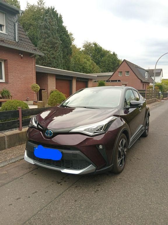 Violet Gebraucht 2023 Toyota C-HR Lounge SUV | 21.600 € (Superpreis) - Bild 1/4