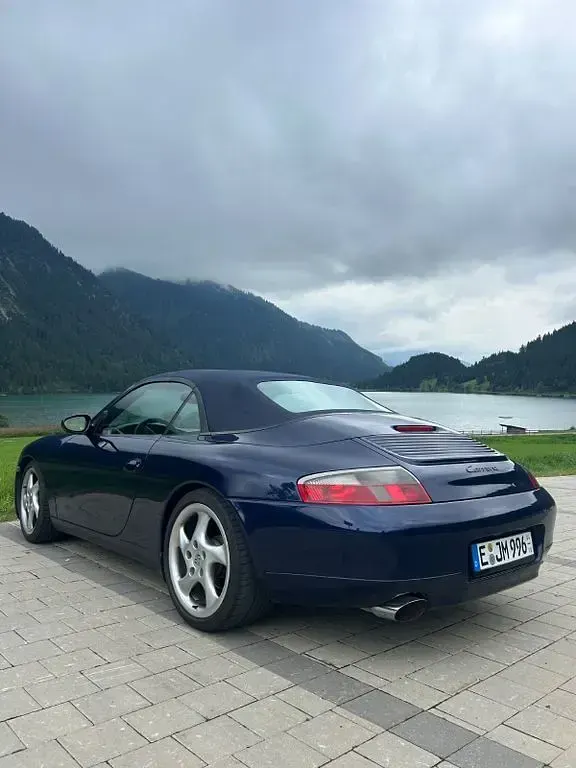 Gebraucht Porsche 996 300 PS (220 kW) 2000 Blau Cabrio
