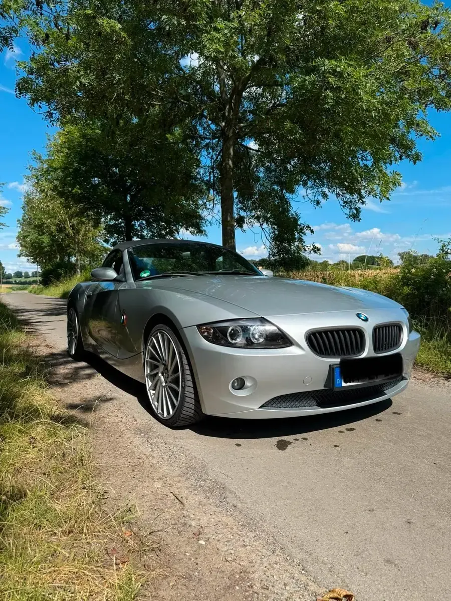 Gebraucht BMW Z4 170 PS (125 kW) 2004 Silber Cabrio