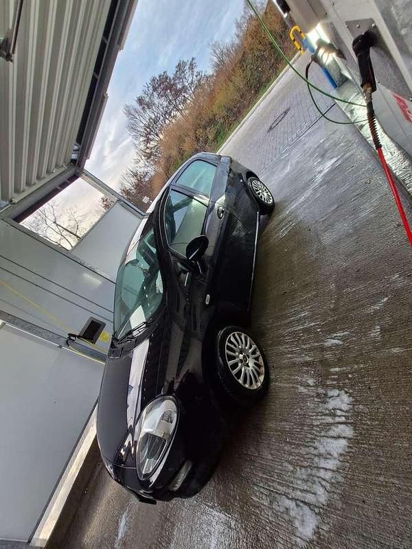 Gebraucht Fiat Punto Evo 69 PS (50 kW) 2014 Schwarz Kleinwagen