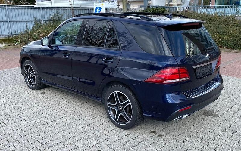 Gebraucht Mercedes GLE350 AMG 258 PS (189 kW) 2018 Blau SUV