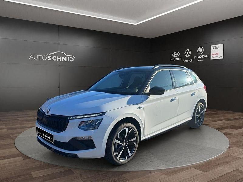 Moonweiss metallic Neu 2025 Skoda Kamiq Monte Carlo SUV | 30.780 € (Fairer Preis) - Bild 1/4