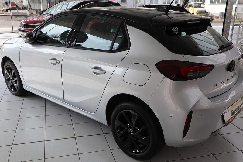 Gebraucht Opel Corsa 101 PS (74 kW) 2024 Silber Limousine