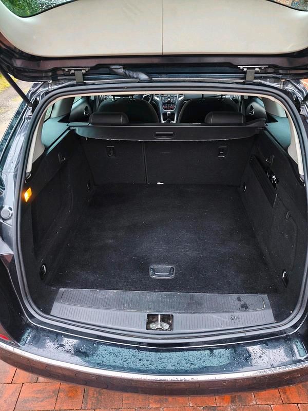 Gebraucht Opel Astra 96 PS (70 kW) 2014 Schwarz Kombi