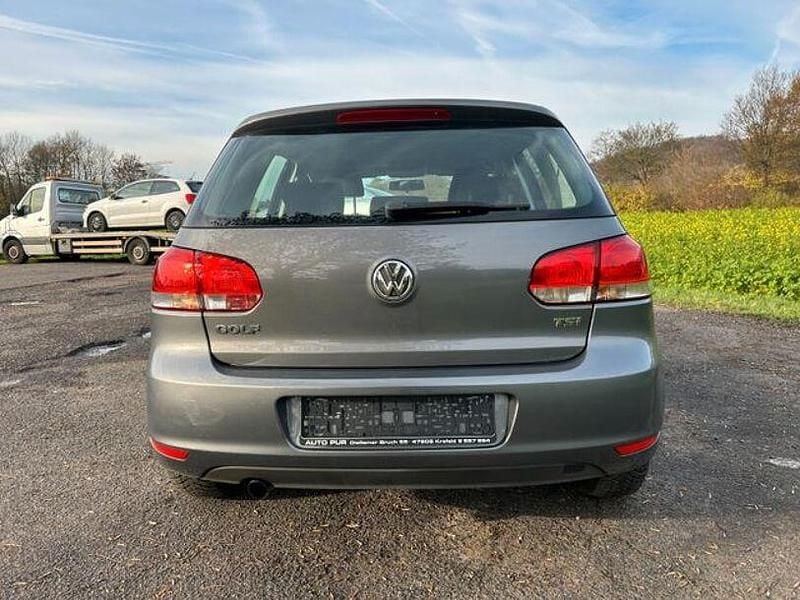 Gebraucht VW Golf VI Trendline 105 PS (77 kW) 2011 Grau Kleinwagen