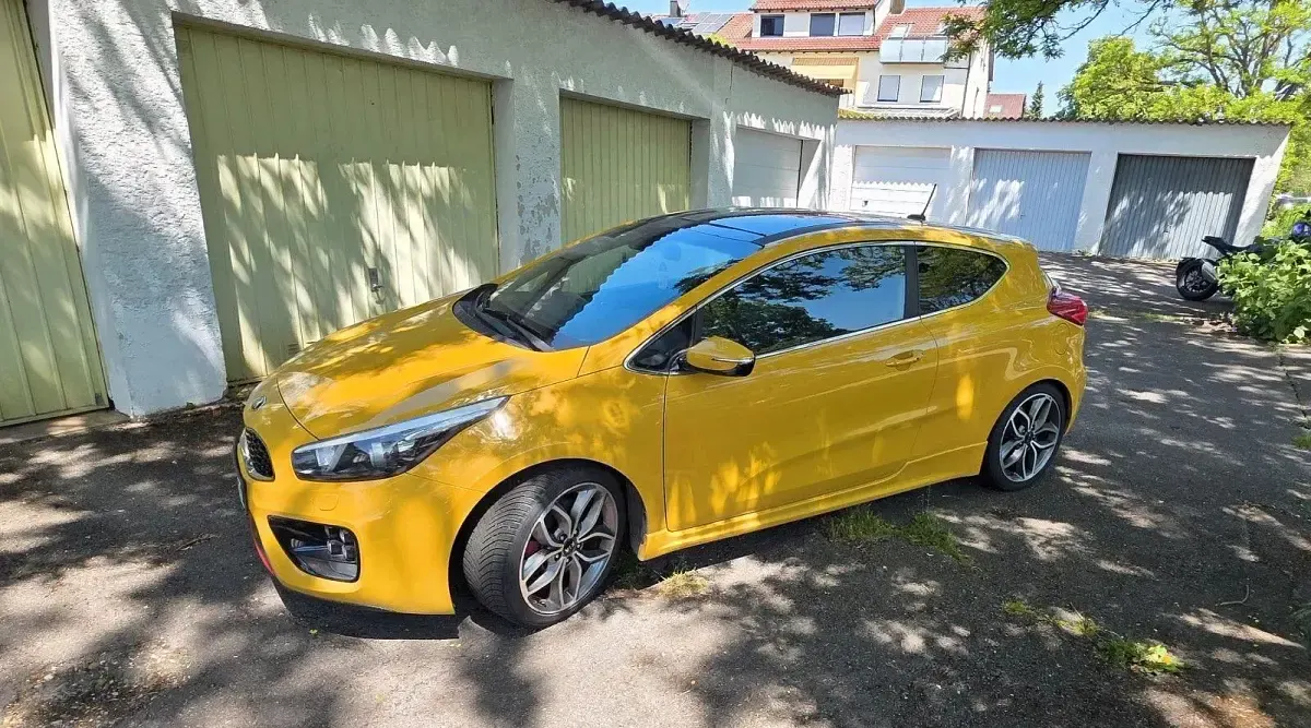 Gebraucht Kia Ceed GT-Track 204 PS (150 kW) 2016 Gelb Kleinwagen