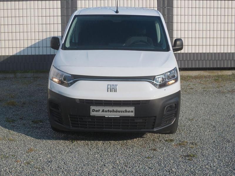 Gebraucht Fiat Doblò 102 PS (75 kW) 2023 Weiß Van / Kleinbus
