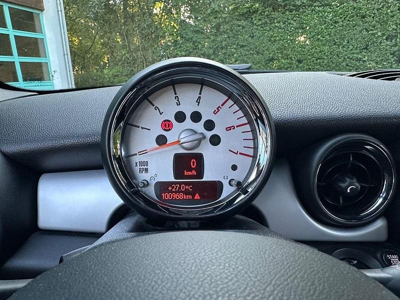 Usado Mini Cooper D 111 HP (81 kW) 2012 Preto Citadino