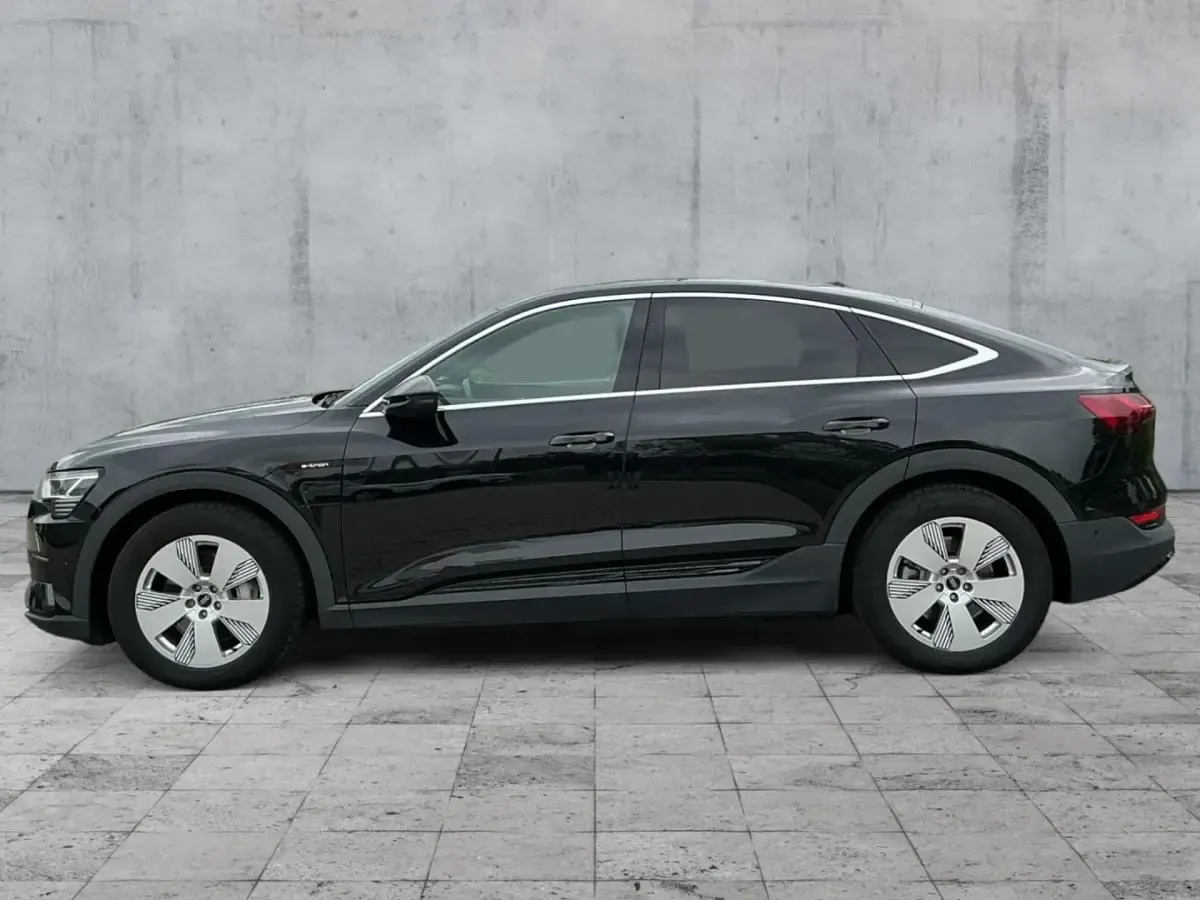 Gebraucht Audi e-tron Sportback S-Line 300 kW (408 PS) 2022 Schwarz SUV