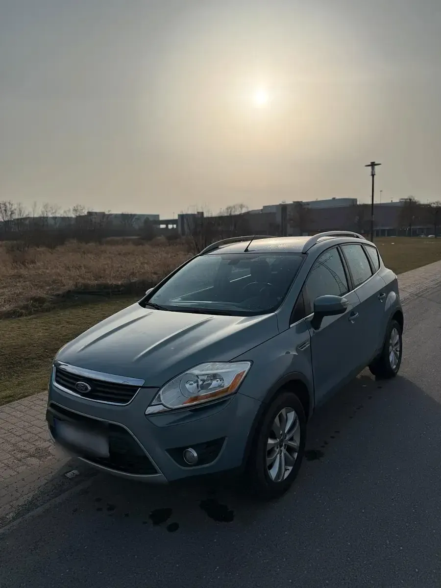 Second-hand Ford Kuga 200 CP (147 kW) 2009 Argintiu SUV