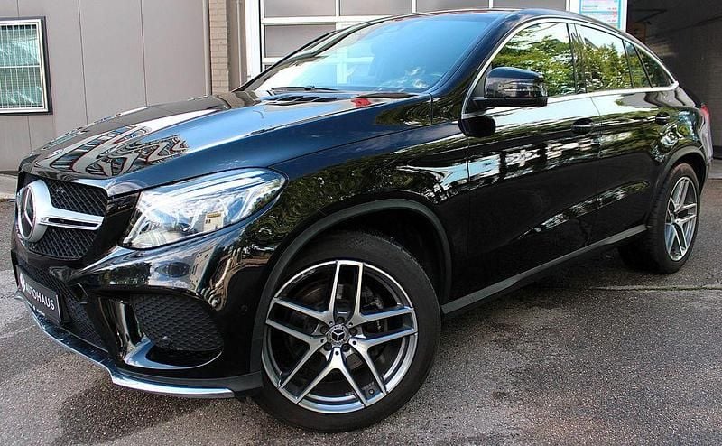 Schwarz Gebraucht 2020 Mercedes GLE350 AMG line Coupé | 49.900 € (Superpreis) - Bild 1/4