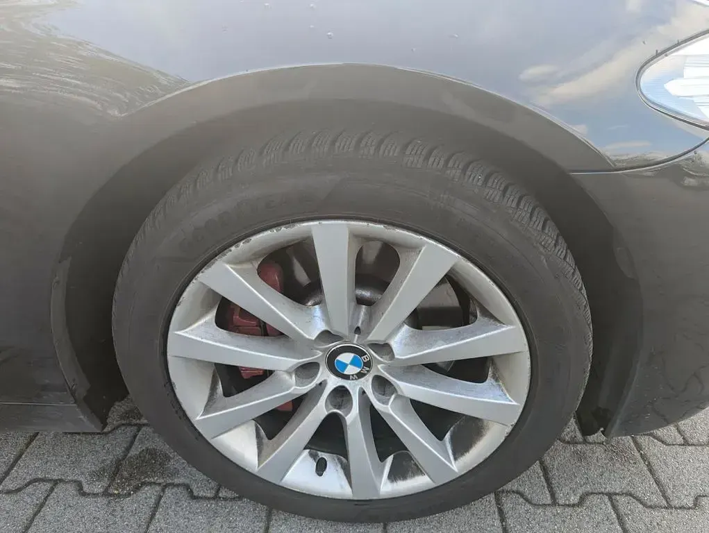 Gebraucht BMW 525 Luxury Line 218 PS (160 kW) 2014 Schwarz Limousine