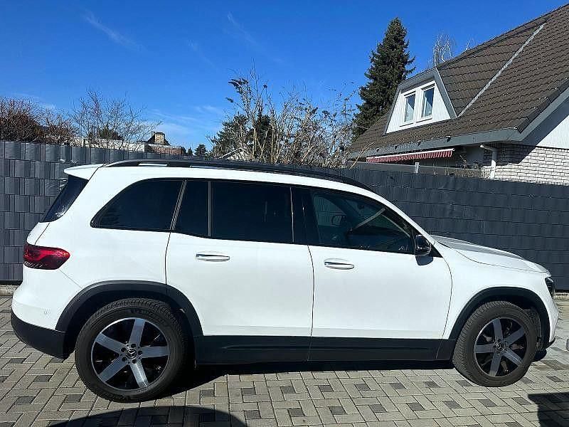 Gebraucht Mercedes GLB200 150 PS (110 kW) 2023 Weiß SUV