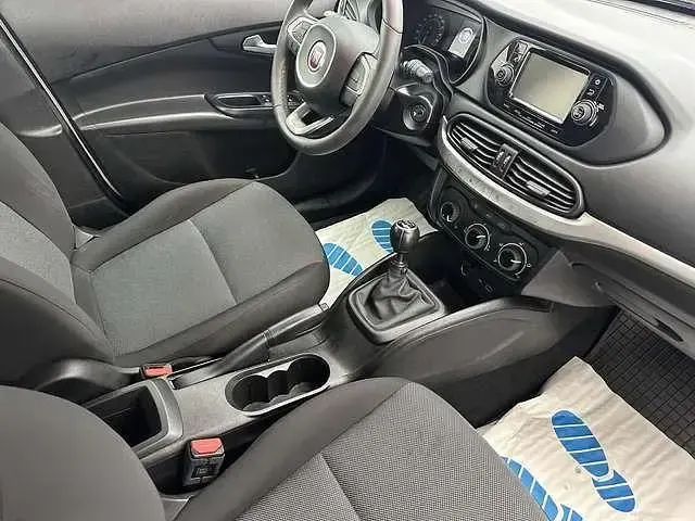 Gebraucht Fiat Tipo Pop 95 PS (69 kW) 2019 Weiß metallic