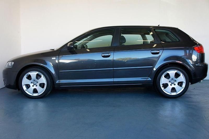 Gebraucht Audi A3 Ambiente 105 PS (77 kW) 2008 Schwarz Kleinwagen