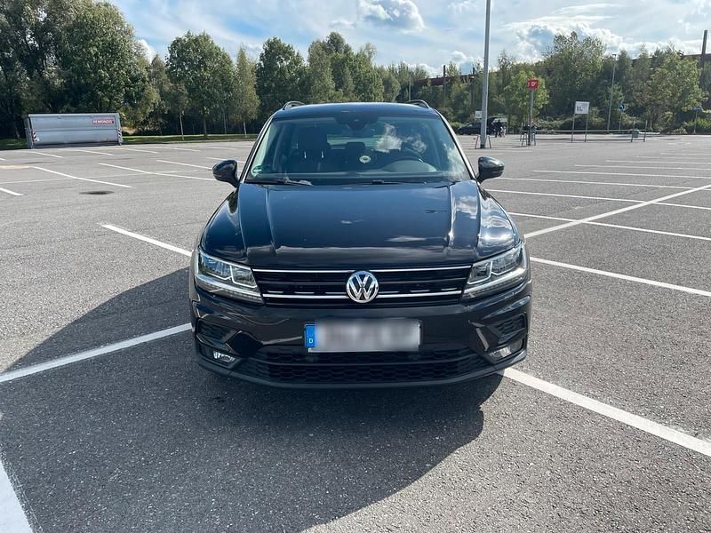 Gebraucht VW Tiguan 150 PS (110 kW) 2018 Schwarz SUV