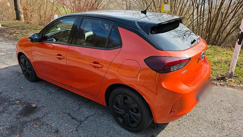 Używany Opel Corsa 101 KM (74 kW) 2021 Pomarańczowy Hatchback