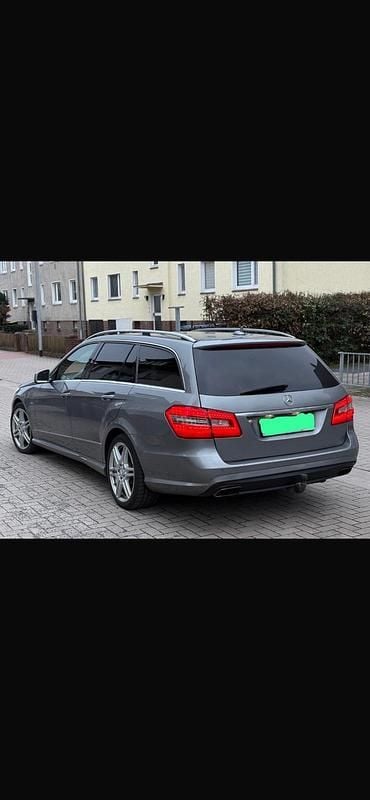 Gebraucht Mercedes E350 AMG 265 PS (194 kW) 2012 Grau Kombi