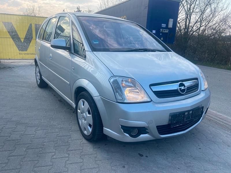 Gebraucht Opel Meriva 105 PS (77 kW) 2007 Silber Van / Kleinbus