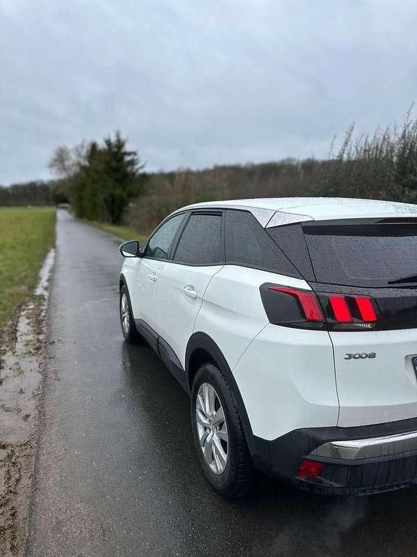 Gebraucht Peugeot 3008 131 PS (96 kW) 2017 Weiß SUV