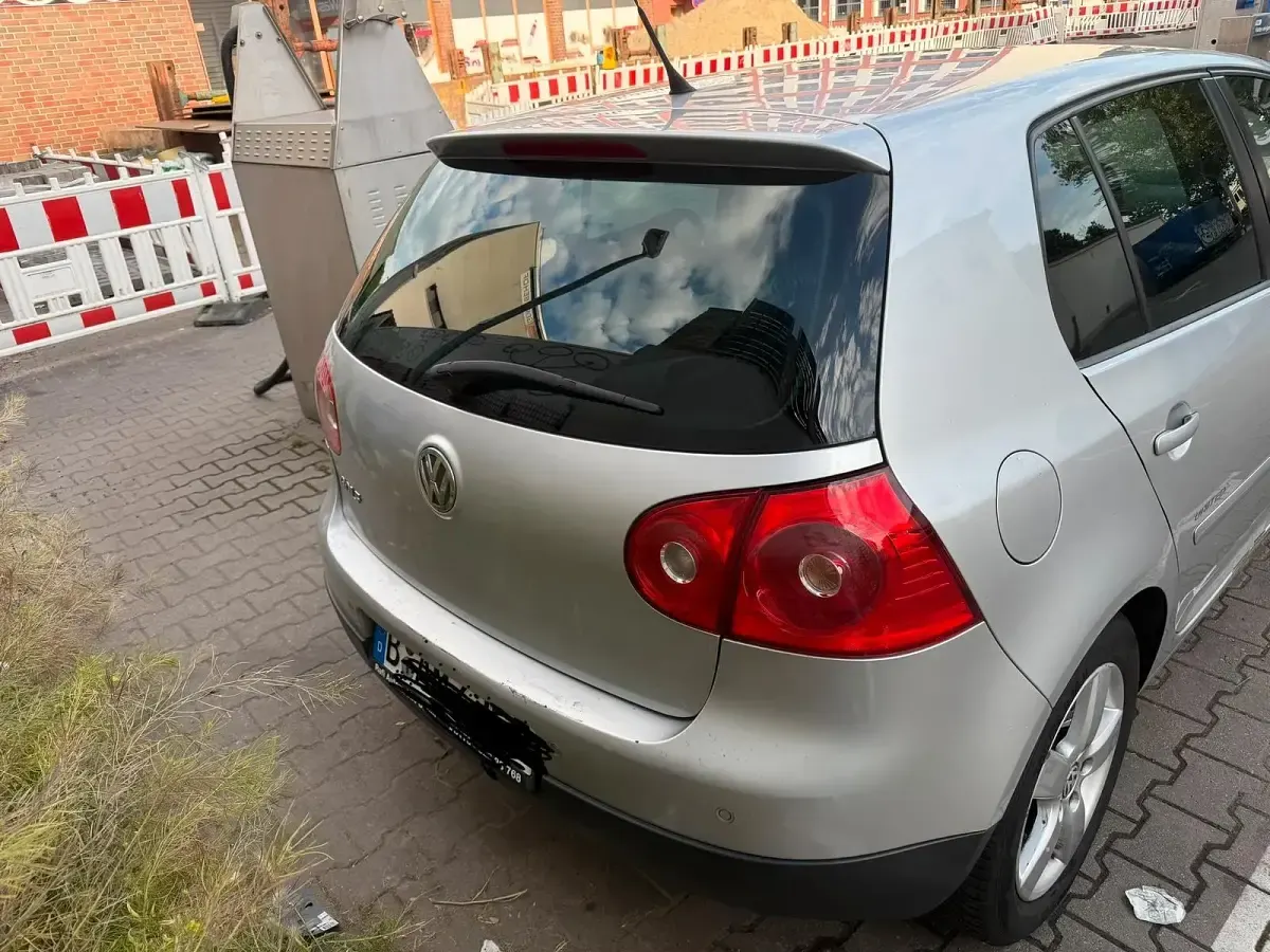 Gebraucht VW Golf V 80 PS (58 kW) 2008 Silber Kleinwagen