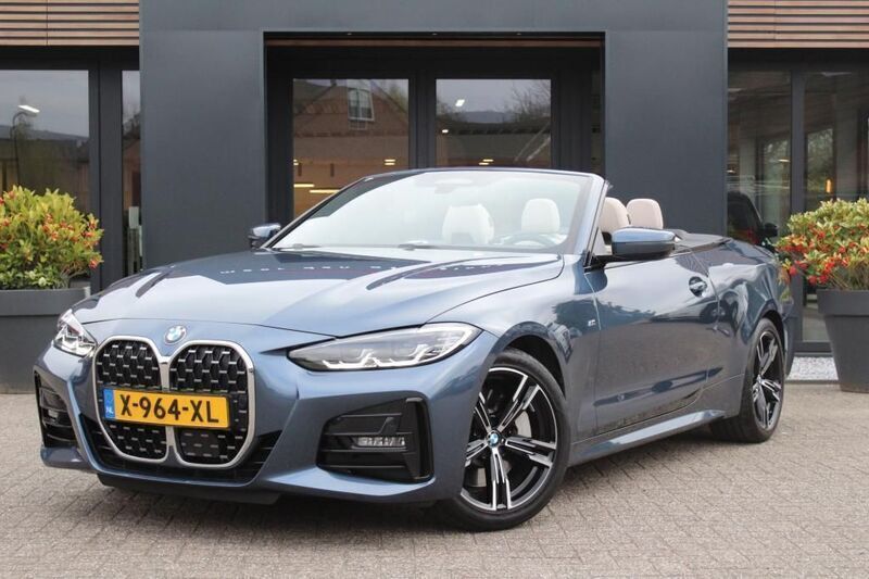 Blau Gebraucht 2023 BMW 430 Cabriolet Executive Cabrio | 57.284 € - Bild 1/4