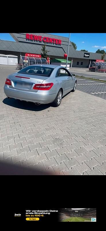 Gebraucht Mercedes E350 231 PS (169 kW) 2010 Silber Coupé