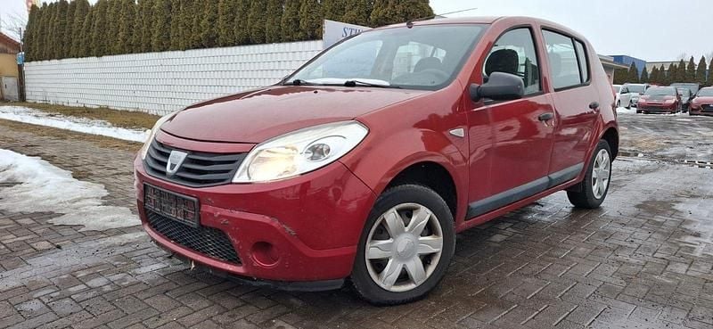 Gebraucht Dacia Sandero Basis 75 PS (55 kW) 2010 Rot Limousine