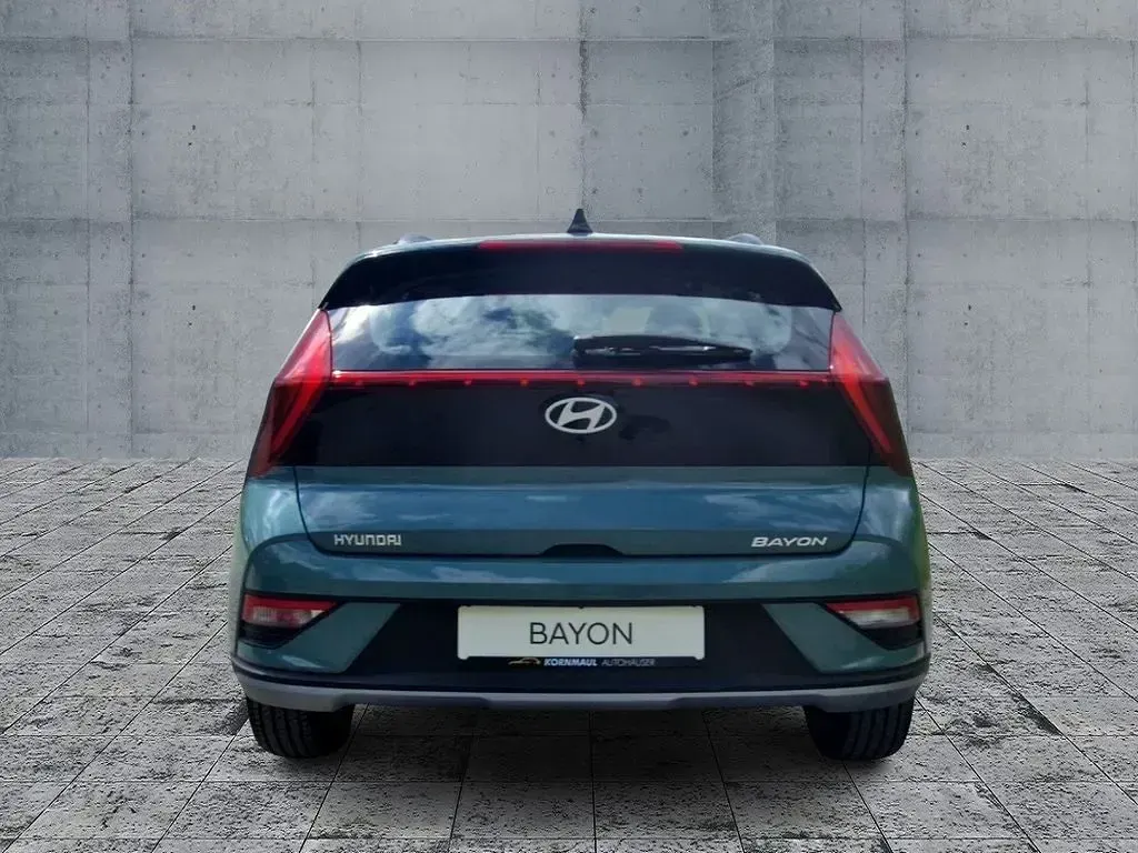 Neu Hyundai Bayon Trend 90 PS (66 kW) 2026 Grün SUV