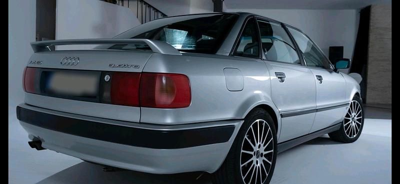 Gebraucht Audi 80 Competition 115 PS (84 kW) 1992 Silber Limousine