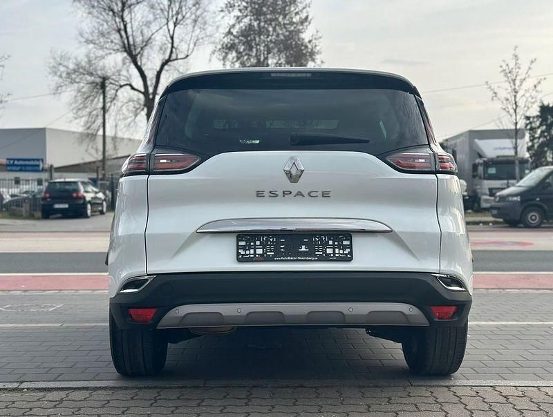 Gebraucht Renault Espace Intens 160 PS (117 kW) 2018 Weiß Van / Kleinbus