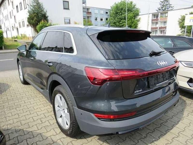 Gebraucht Audi e-tron Sport 300 kW (408 PS) 2020 Manhattangrau metallic SUV
