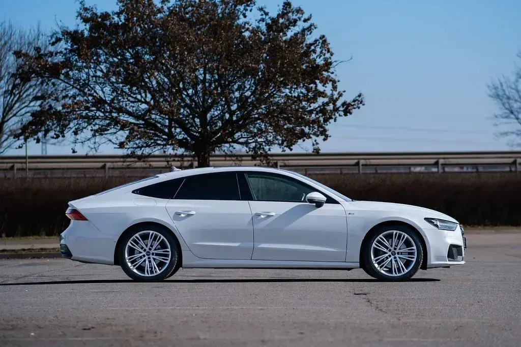 Gebraucht Audi A7 Sportback Basis 286 PS (210 kW) 2019 Grau Kleinwagen