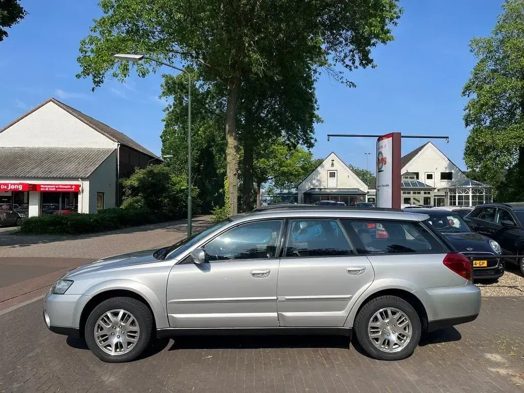 Gebraucht Subaru Outback 165 PS (121 kW) 2004 Grau Kombi