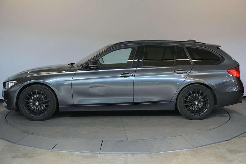 Gebraucht BMW 325 218 PS (160 kW) 2014 Grau Kombi