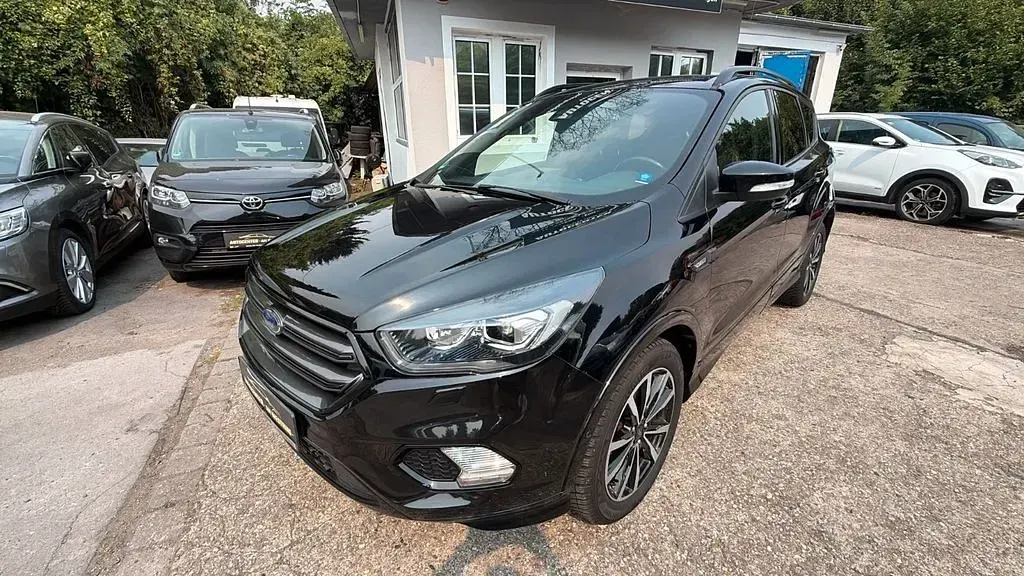 Gebraucht Ford Kuga ST-Line 179 PS (131 kW) 2019 Schwarz SUV