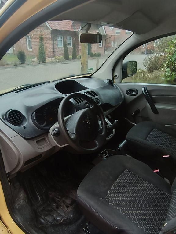 Gebraucht Renault Kangoo Basis 68 PS (50 kW) 2011 Gelb Van / Kleinbus