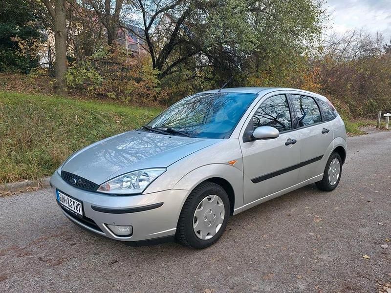 Gebraucht Ford Focus 101 PS (74 kW) 2002 Silber Limousine