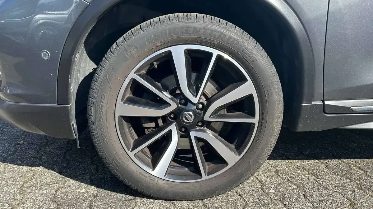 Gebraucht Nissan X-Trail 360º 163 PS (119 kW) 2018 Gun metallic (m) SUV