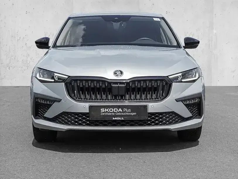 Gebraucht Skoda Scala Tour 95 PS (69 kW) 2025 Silber Kleinwagen