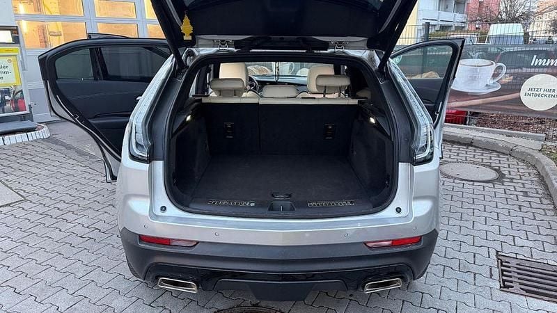 Gebraucht Cadillac XT4 230 PS (169 kW) 2021 Silber SUV