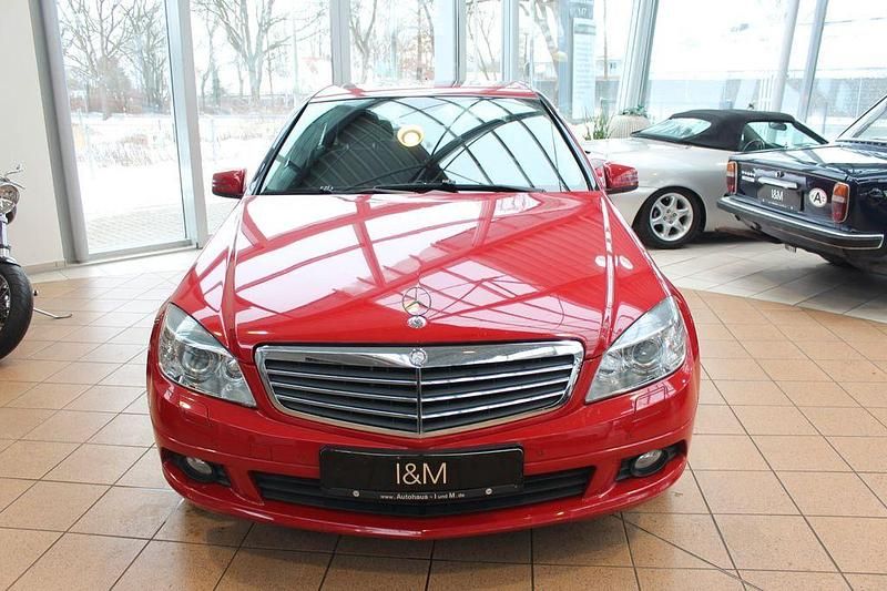 Gebraucht Mercedes C220 170 PS (125 kW) 2009 Feueropal  unilack Limousine