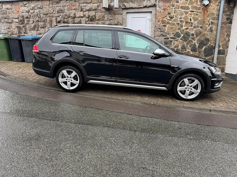 Gebraucht VW Golf Alltrack 184 PS (135 kW) 2016 Schwarz Kombi