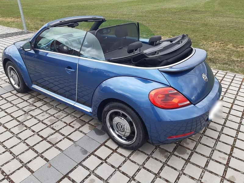 Gebraucht VW Beetle 110 PS (80 kW) 2016 Blau Kleinwagen