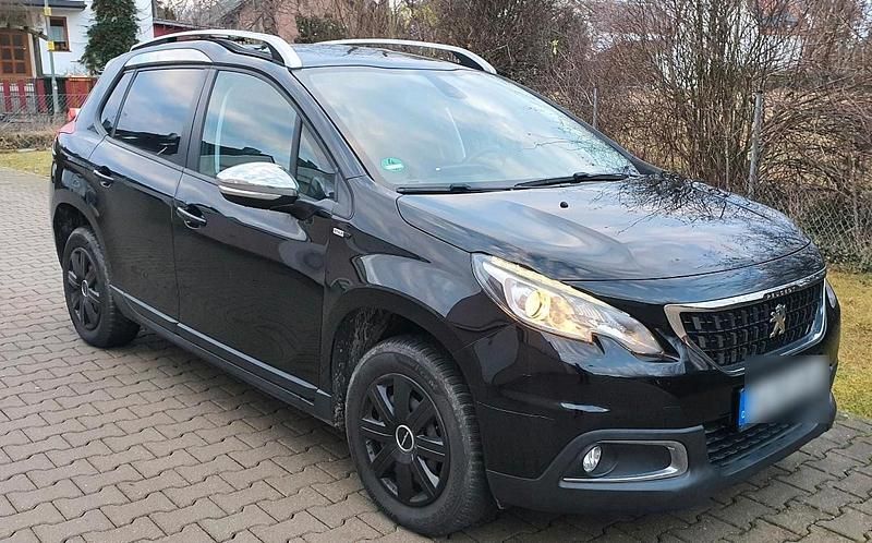 Gebraucht Peugeot 2008 Access 82 PS (60 kW) 2017 Schwarz SUV