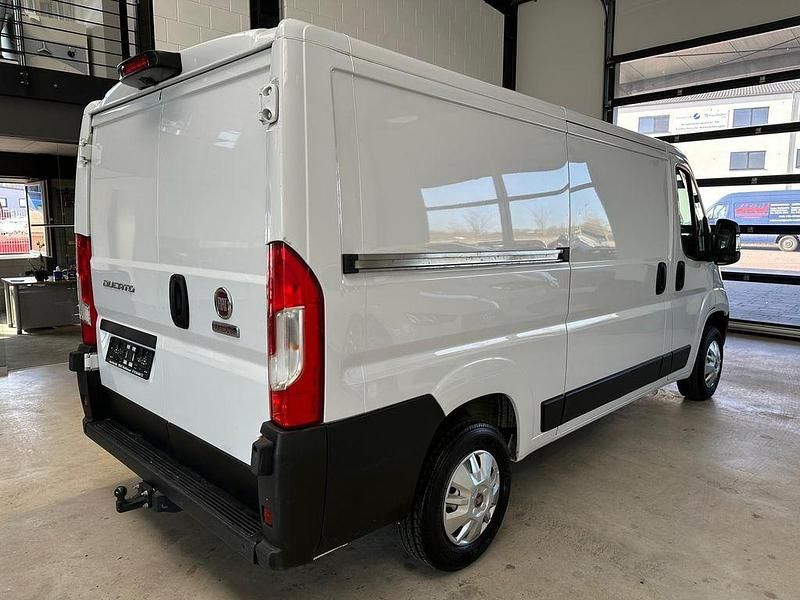 Gebraucht Fiat Ducato 140 PS (102 kW) 2024 Weiß Van