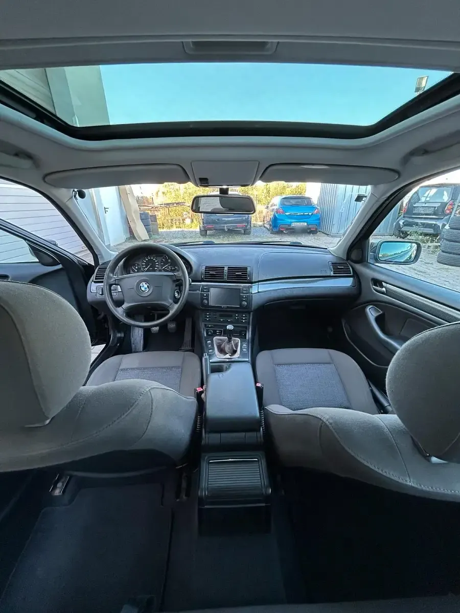 Gebraucht BMW 318 143 PS (105 kW) 2004 Schwarz Kombi