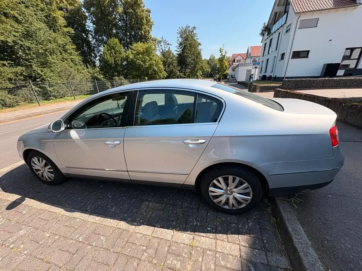 Gebraucht VW Passat 200 PS (147 kW) 2005 Silber Limousine